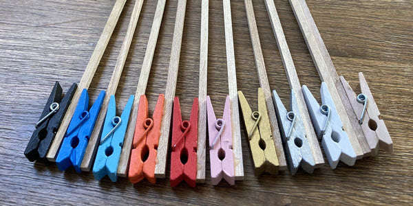 Houten knijper op stok | Bloemen steker