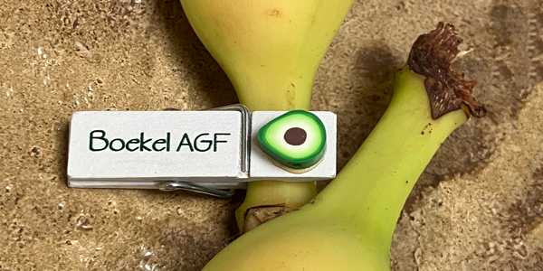 Wasknijpers met logo bedrukking | Knijpertjes.nl