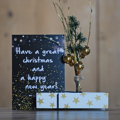 Kertsgeschenk met gouden sterren | Knijpertjes.nl