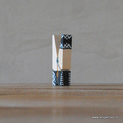 Houten kaarthouder | Knijpertjes